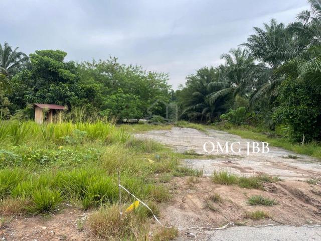 SRI CHEEDING NEAR JENJAROM industrial land 10 acre freehold value buy 1