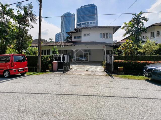 CANTIK❤️ + NEXT TO PARADIGM MALL⭐| 2 Storey Bungalow, SS7, Kelana Jaya 1