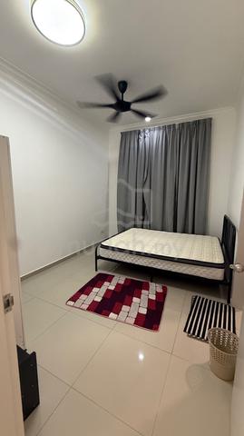 Master bedroom for rent 1