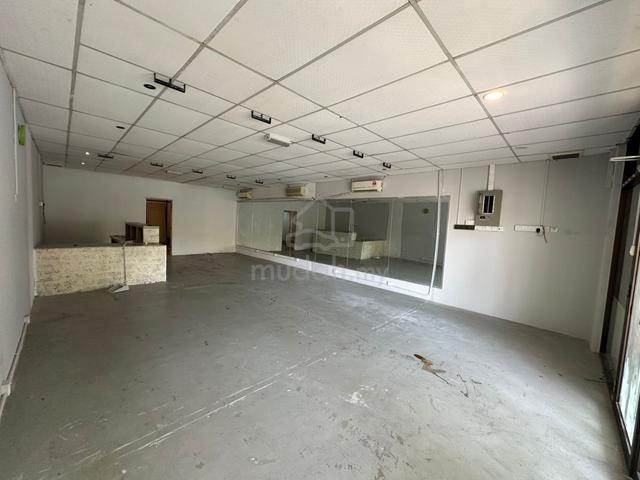Facing Road First Floor Shop Lot At Sungai Dua Near USM 1