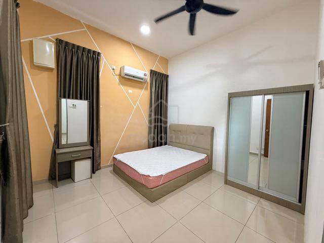 Partition Room @ Taman Mutiara Mas Skudai Johor Bahru 1