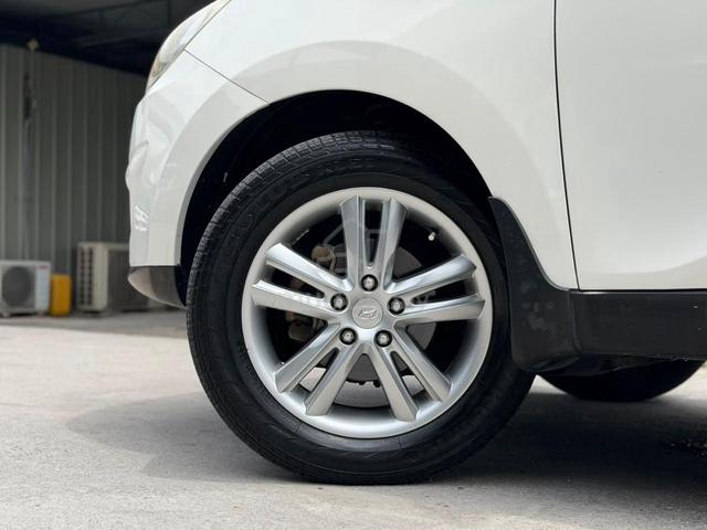 SUNROOF MILEAGE 89K 2010 Hyundai TUCSON 2.0 GLS(A) - 5