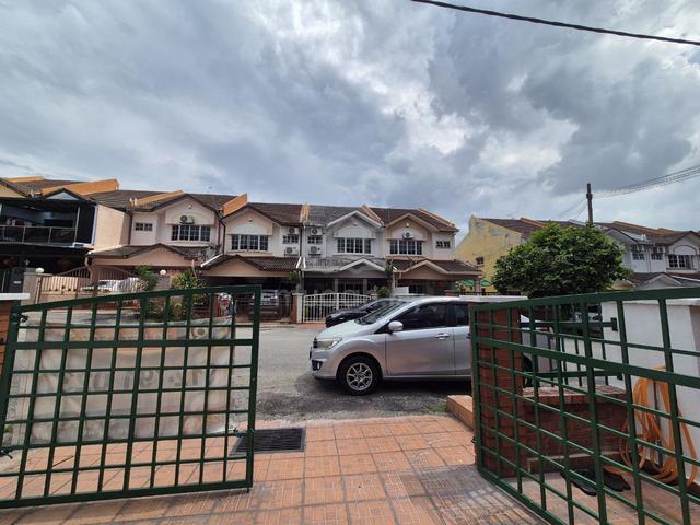 Fasa 8 Taman Bukit Mewah Kajang Double Storey Terrace House 4 Rooms 1