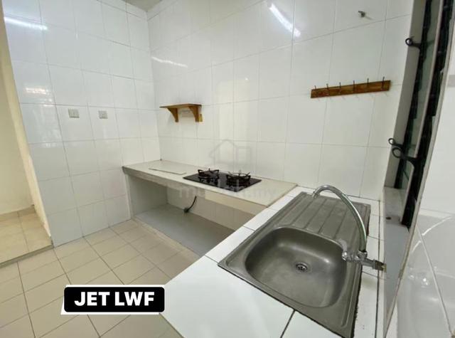 Jalan Makyong Bukit Raja Klang Single Storey House For Rent Tabletop 1