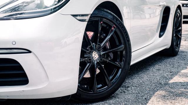 Porsche 718 CAYMAN 2.0 TURBO PDK SPORT CHRONO 2018 - 5