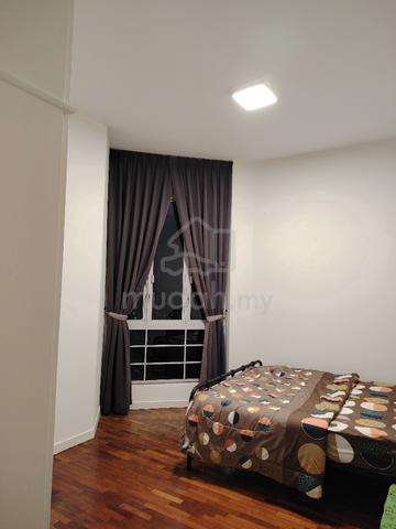 middle room 1