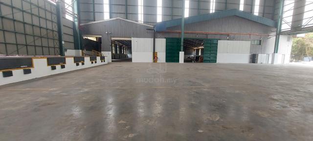 Warehouse bu 68000sf with Power 200amps Bukit Raja Klang for rent 1