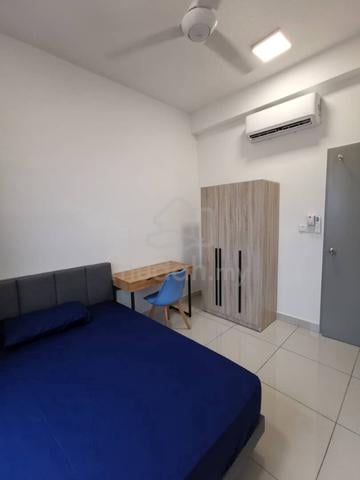 Middle, Front Room TR Residence, Kuala Lumpur 1