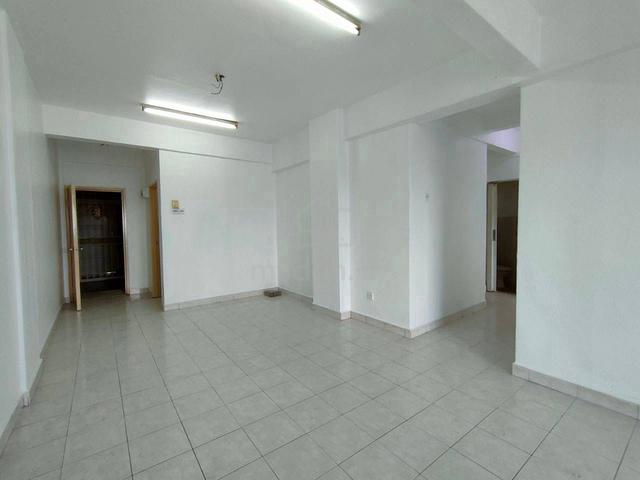 Bayu Puteri 2 Apartment 1