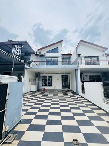 For Sale Double Storey @ Setia Indah Below Market Price Renovated Unit 1