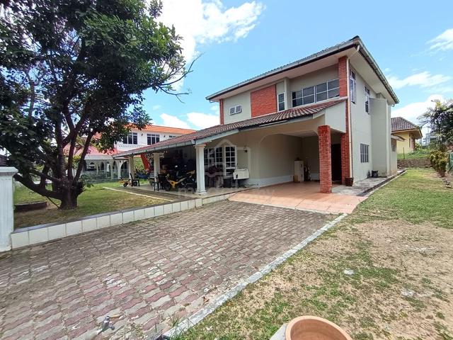 SPACIOUS 6 BEDROOM Bungalow Double Storey Paroi Jaya Seremban Ampangan 1