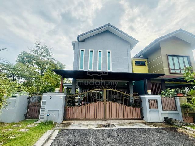 Semi D Cluster 2 Storey End Lot with Renovation Legundi, Bangi 1