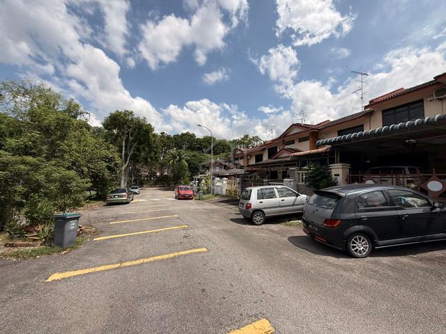 Desa Tebrau Double Storey Terrace House Basic Furnished 1