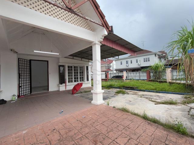For Rent Mutiara Rini Double Storey Terrace House Corner Lot 1