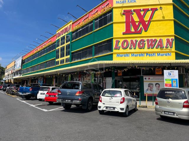 Facing Road 3 Storey Shoplot Taman Tunku Hosna Alor Setar For Sale 1