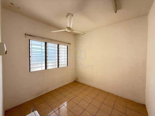 Residensi Bistaria 4