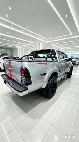2016 Toyota HILUX 2.5 G VNT AUTO 4X4 TOWN USE ONLY - 4