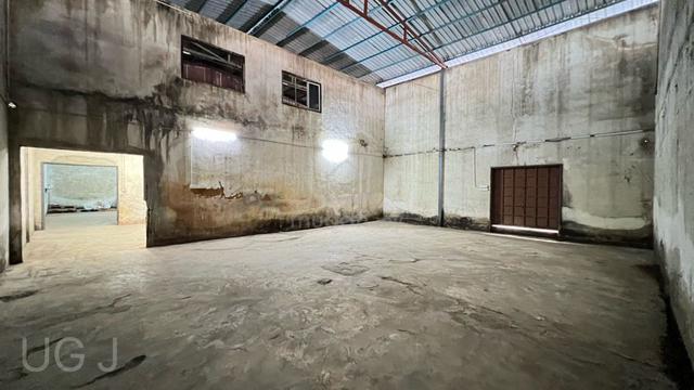 1.5 STOREY WAREHOUSE / FACTORY FOR RENT 3 phase power supply 1