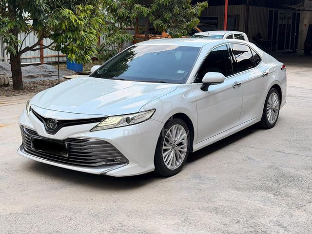 2019 Toyota CAMRY 2.5 V (A) Original Low Mileage - 2