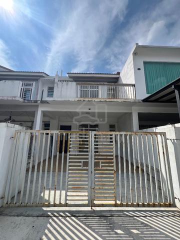 Rumah Sewa Meridin East, Pasir Gudang | 4R3B | Kemasukan Segera 1
