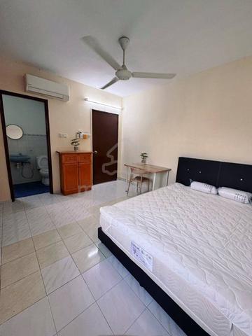 Master-Room,De Tropicana,Kuchai Lama [FEMALE UNIT, Near NSK, MRT, TRX] 1