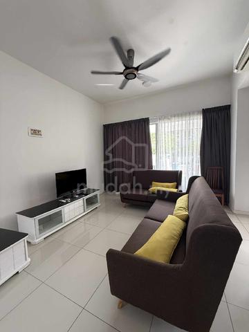 For Rent, 4 bedroom 3 bath, Tropicana Aman 1