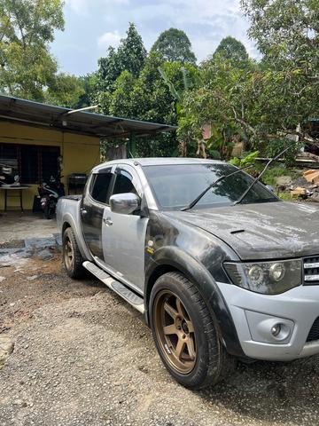 2013 Mitsubishi TRITON 2.5 STANDARD FACELIFT (M) - 2
