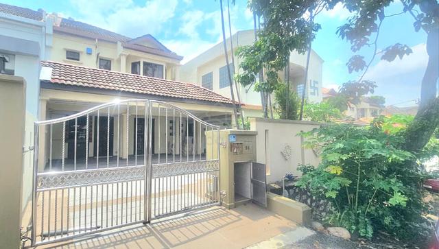 Double Storey USJ9 Landed for RENT 1