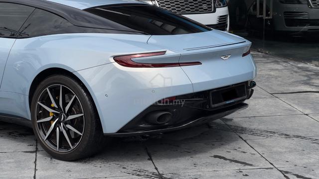 2017 Aston Martin DB11 5.2 V12 (A) - 5