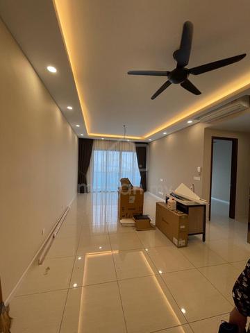 Queens Residences Q1 @ Queens Waterfront 1