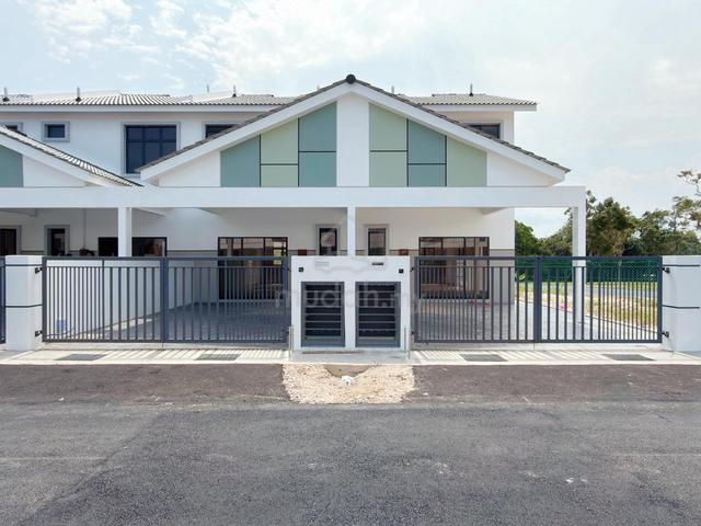 BUMI Lot Government Freehold Full Loan Double Storey Tanjong Minyak 1
