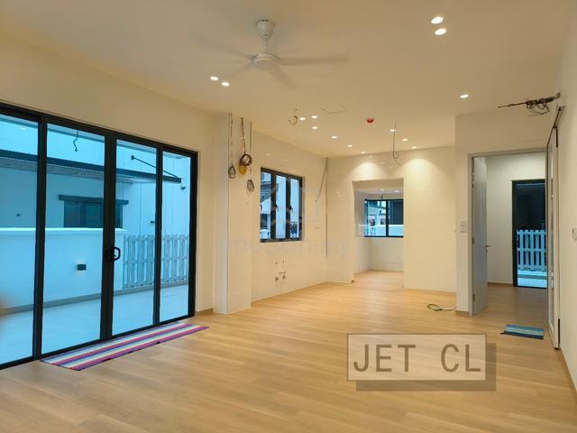Arundina Setia Eco Park Brand New Semi D Renovated Unit 1