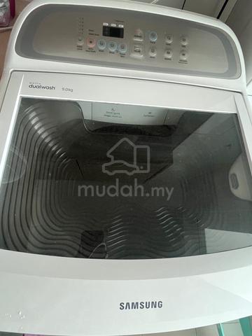 Carousel Image Selected