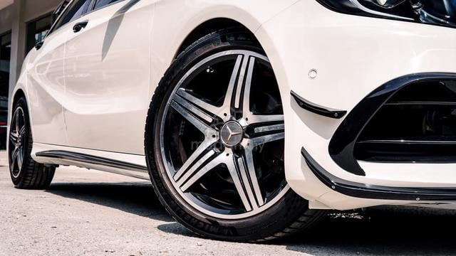 Mercedes Benz A180 1.6 AMG CONVERT A45 L.SEAT 2016 - 5