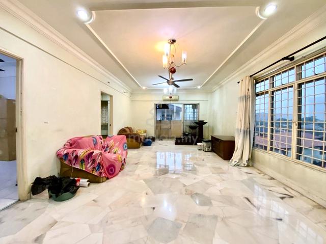 La Villas Condominium 1