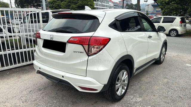 WITH WARRANTY TIP TOP 2015 Honda HR-V 1.8 V - 4
