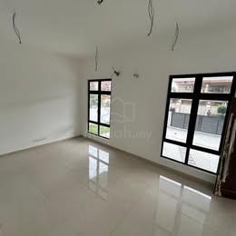 Taman Perling Double Storey Semi-D 40x95 Original Brand New 5