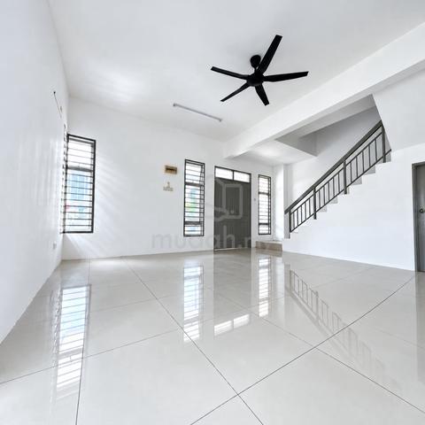 SP 10 Bandar Saujana Putra 2 Sty Semi D Non Bumi 4R4B Gated Guarded 1