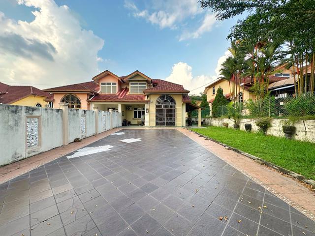 Double Storey Semi-D Taman Desa Bestari Salak Tinggi | Highly Nego 1