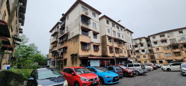 Sri Indah Apartment 1