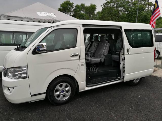 New Toyota HIACE  10 Seater Window Van - 3