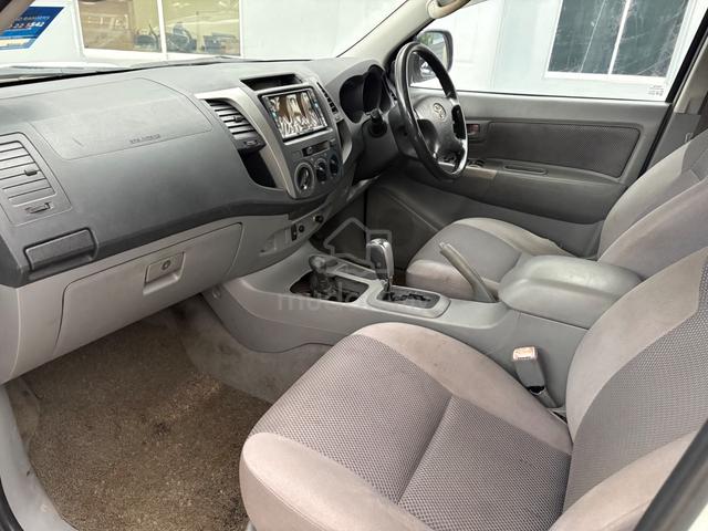 2010 Toyota HILUX 3.0 G DOUBLE CAB (A) - 5