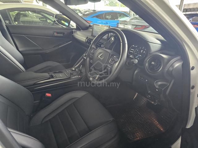 2024 Lexus IS300 2.0 F-SPORT GRADE 5A MILEAGE 9K - 5