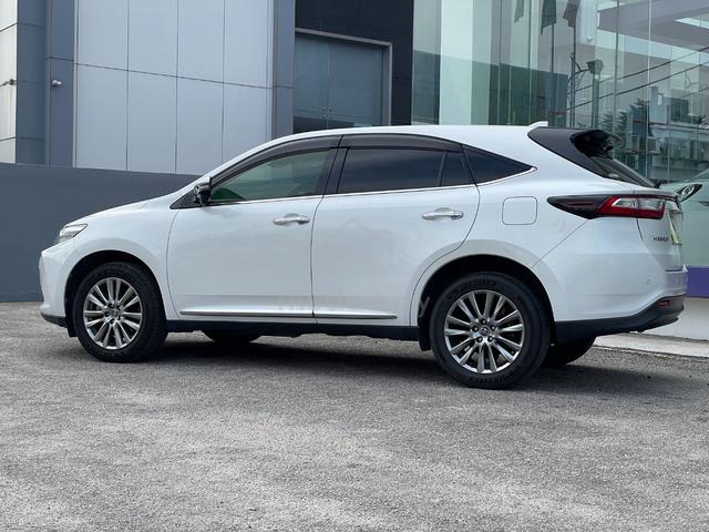 2019/22 Toyota HARRIER 2.0 PREMIUM P/Boot - 3
