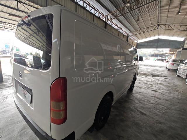 2010 Toyota HIACE 2.5 KDH200R-RBMDYE (M) - 5