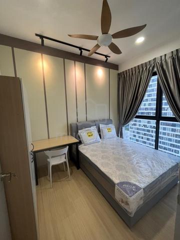 D'sara Sentral ( Fully funished Middle Room with shared toilet ) 1
