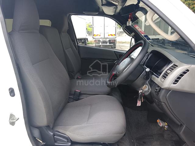 2012 Toyota HIACE 2.5 WINDOW VAN High Roof Promo - 4