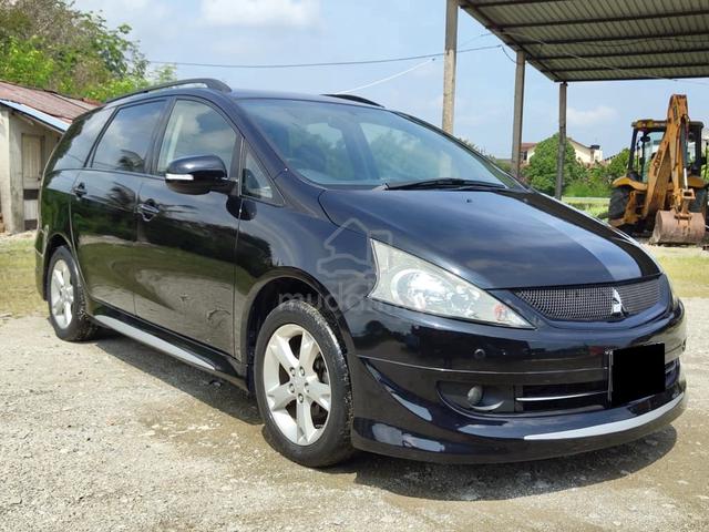 2010 Mitsubishi GRANDIS 2.4 MIVEC ENHANCED (A) - 1