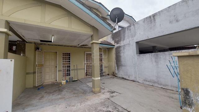 NEGOTIABLE+NICE UNIT 2-Storey Terrace Sri Pristana 1