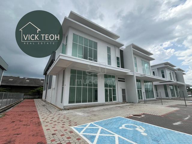 1.5sty Semi Detached Warehouse Orange Industrial Park Butterworth 1